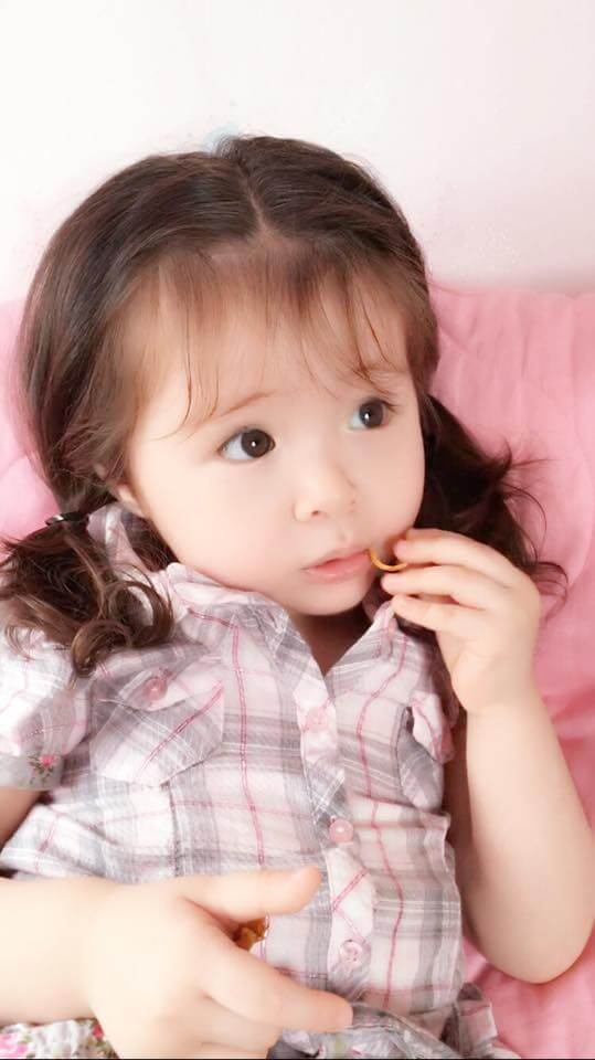 Con gái Elly Trần lại gây thương nhớ với mái tóc dài cột hai bên 59 Con gái Elly Trần lại gây thương nhớ với mái tóc dài cột hai bên 31