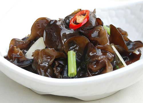 Công dụng chữa bệnh bất ngờ từ mộc nhĩ đen 37 cong-dung-chua-benh-bat-ngo-tu-moc-nhi-den