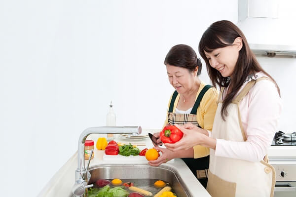 Cuộc chiến hoa hồng mẹ chồng, nàng dâu 6