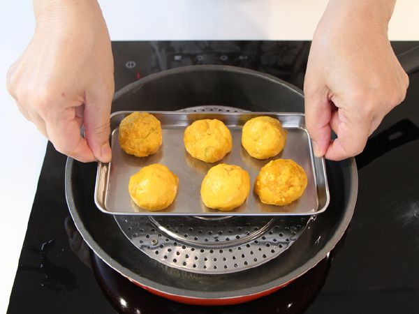 Cuối tuần đãi cả nhà món bánh Mochi bí đỏ thơm ngon 30