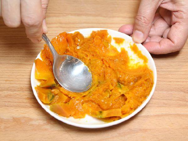 Cuối tuần đãi cả nhà món bánh Mochi bí đỏ thơm ngon 24