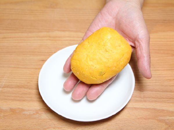Cuối tuần đãi cả nhà món bánh Mochi bí đỏ thơm ngon 26