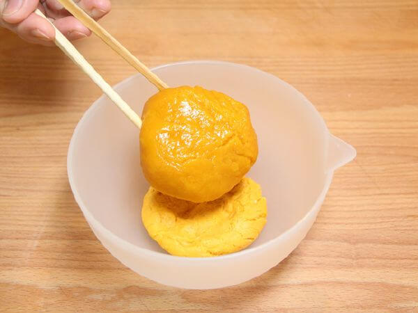 Cuối tuần đãi cả nhà món bánh Mochi bí đỏ thơm ngon 28