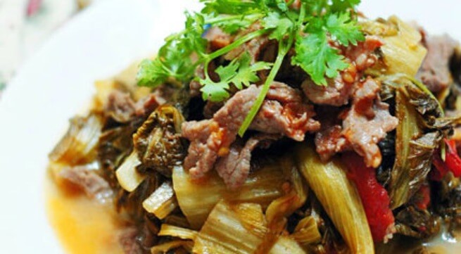 Cuối tuần đổi vị cho cả nhà với bò lúc lắc và bò xào dưa chua đẹp mắt ngon miệng 35 Cuối tuần đổi vị cho cả nhà với bò lúc lắc và bò xào dưa chua đẹp mắt ngon miệng 7