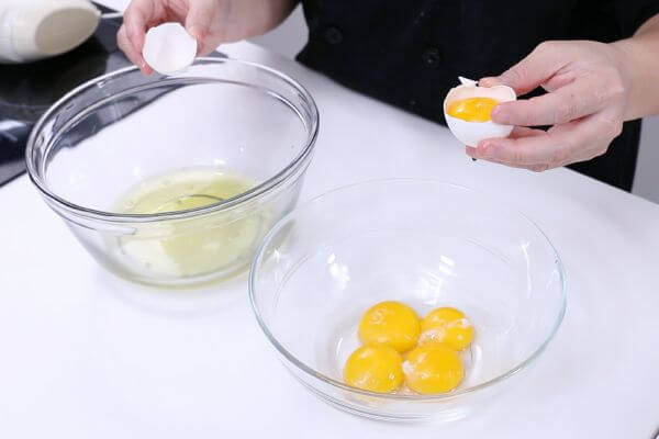 Cuối tuần làm mẻ bánh bông lan nướng thơm phức chiêu đãi cả nhà 50 Cuối tuần làm mẻ bánh bông lan nướng thơm phức chiêu đãi cả nhà 22