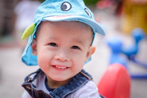 da-tim-duoc-chu-nhan-cua-giai-be-duoc-kiss-nhieu-nhat-thang-5