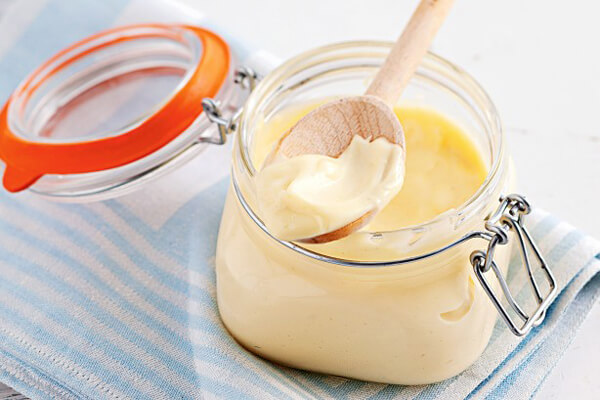 Da trắng mịn, tóc chắc khỏe nhờ sốt mayonnaise 33 cong dung lam dep cua sot mayonnaise