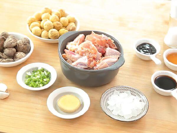 Đậm đà ngon cơm với món gà om nấm và hạt dẻ 45 Đậm đà ngon cơm với món gà om nấm và hạt dẻ 17
