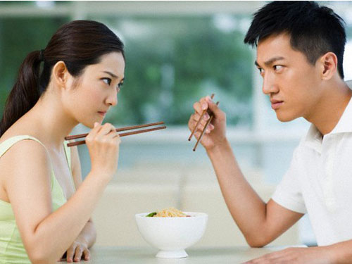 Đàn ông đánh vợ là… hèn 35 Đàn ông đánh vợ là… hèn 7
