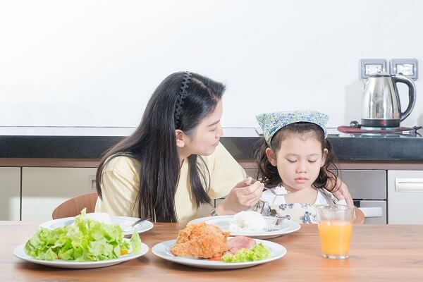 Dấu hiệu nhận biết trẻ thiếu sắt trầm trọng 7