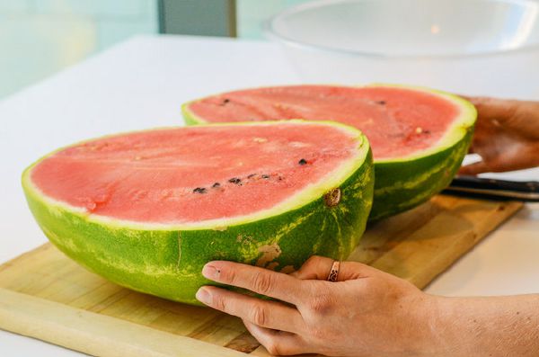 Đầu tuần chiêu đãi cả nhà món thạch rau câu dưa hấu mát lạnh 32