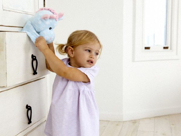 Dạy con biết giữ gìn đồ vật nhưng không biến bé thành ích kỷ 34 dạy trẻ biết giữ gìn đồ vật