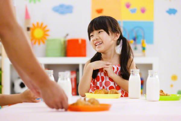 Để giúp bé thông minh, sáng tạo chỉ chất béo không thì... chưa đủ! 35 Thức ăn giúp trẻ thông minh
