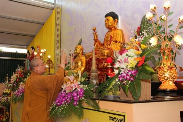Đi lễ chùa cầu lộc đầu năm phải kiêng kị làm 15 điều này 39 Đi lễ chùa cầu lộc đầu năm phải kiêng kị làm 15 điều này 11