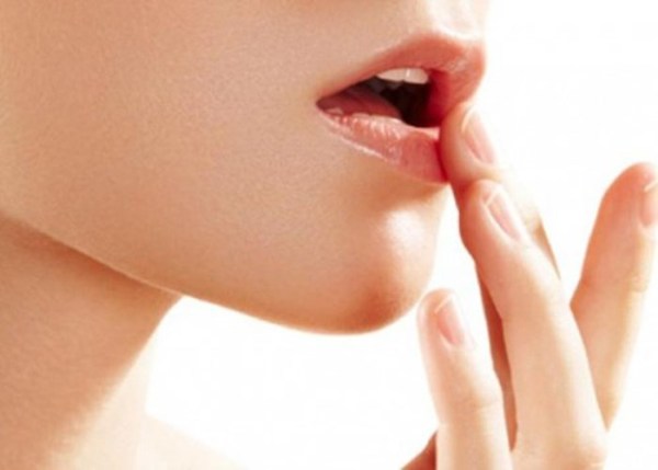 Đôi bờ môi căng mọng giúp bạn "ghi điểm" hoàn toàn với người đối diện 39 doi-bo-moi-cang-mong-giup-ban-ghi-diem-hoan-toan-voi-nguoi-doi-dien