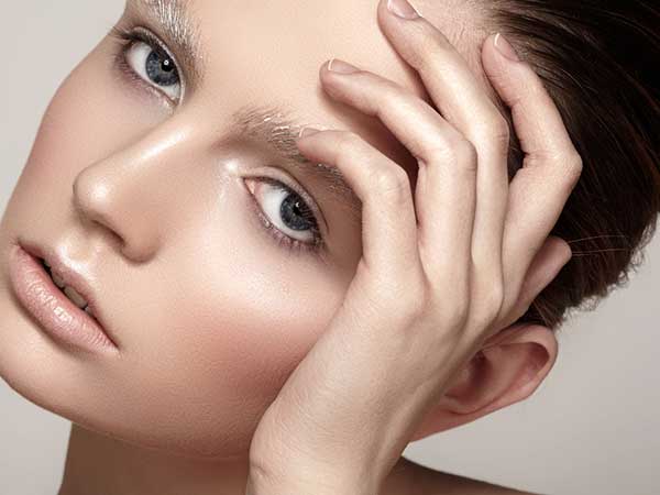 Đôi môi và những dấu hiệu cảnh báo sức khỏe 40 Đôi môi và những dấu hiệu cảnh báo sức khỏe 12
