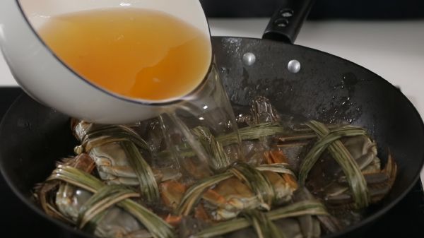 Đổi vị với cua hấp bia thơm lừng tuyệt ngon! 49 cua hap bia