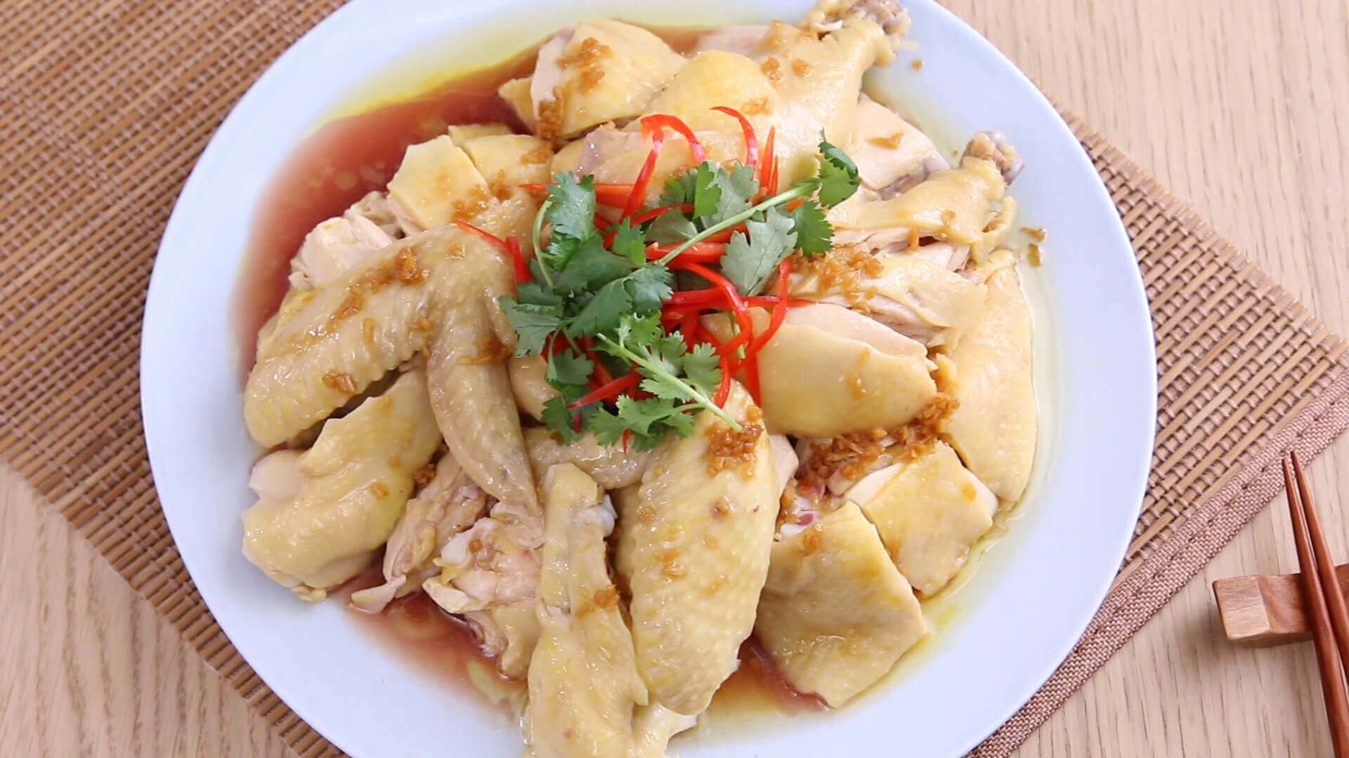 Gà luộc xối nước sốt tương gừng đậm đà ngon cơm 49 Gà luộc xối nước sốt tương gừng đậm đà ngon cơm 21
