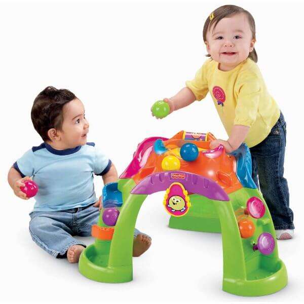 Giúp trẻ vận động đúng cách là tiền đề phát triển trí tuệ 35 giup-be-van-dong-dung-cach-la-tien-de-quan-trong-phat-trien-tri-tue-cho-tre