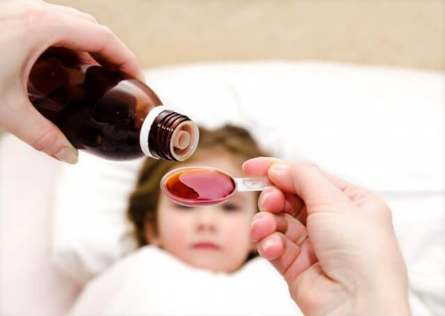 Hạ sốt cho bé sau tiêm chủng mẹ nhớ những điều này 37 ha-sot