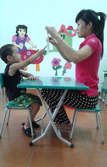 Hành trình gian nan của người dạy trẻ tự kỷ 34 người dạy trẻ tự kỷ