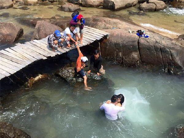 Hậu trường chụp ảnh cưới xem rồi không thể không cười 60 Hậu trường chụp ảnh cưới xem rồi không thể không cười 32