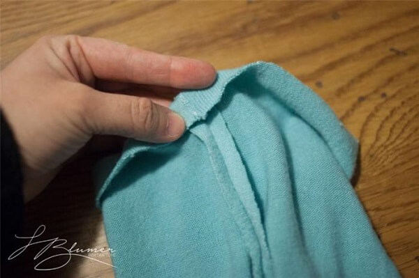 Hô biến áo len cũ thành quần siêu dễ thương cho bé chỉ bằng vài thao tác đơn giản 61 Hô biến áo len cũ thành quần siêu dễ thương cho bé chỉ bằng vài thao tác đơn giản 33