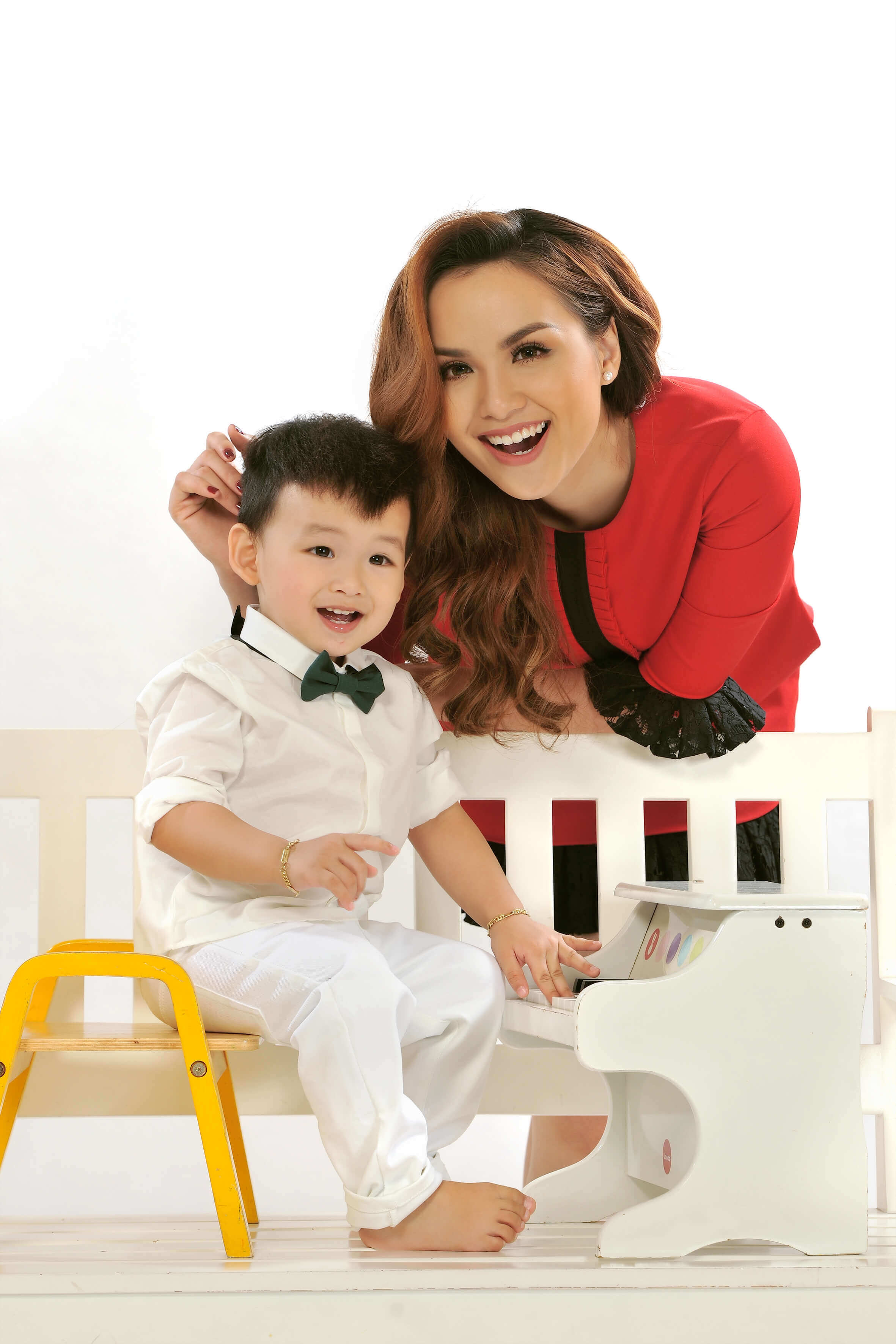 Hoa hậu Diễm Hương, bà mẹ chỉn chu của showbiz Việt 40 Hoa hậu Diễm Hương, bà mẹ chỉn chu của showbiz Việt 12