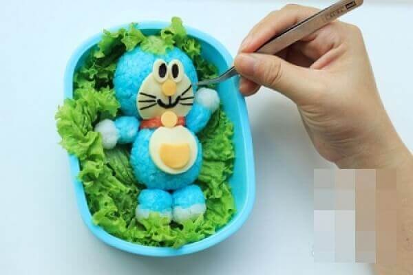 Hộp cơm ben tô hình chú mèo máy Doremon dễ thương cho bé biếng ăn 56 Hộp cơm ben tô hình chú mèo máy Doremon dễ thương cho bé biếng ăn 30