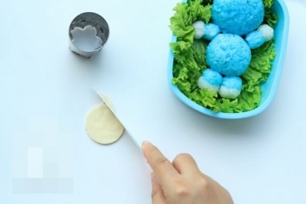Hộp cơm ben tô hình chú mèo máy Doremon dễ thương cho bé biếng ăn 50 Hộp cơm ben tô hình chú mèo máy Doremon dễ thương cho bé biếng ăn 24