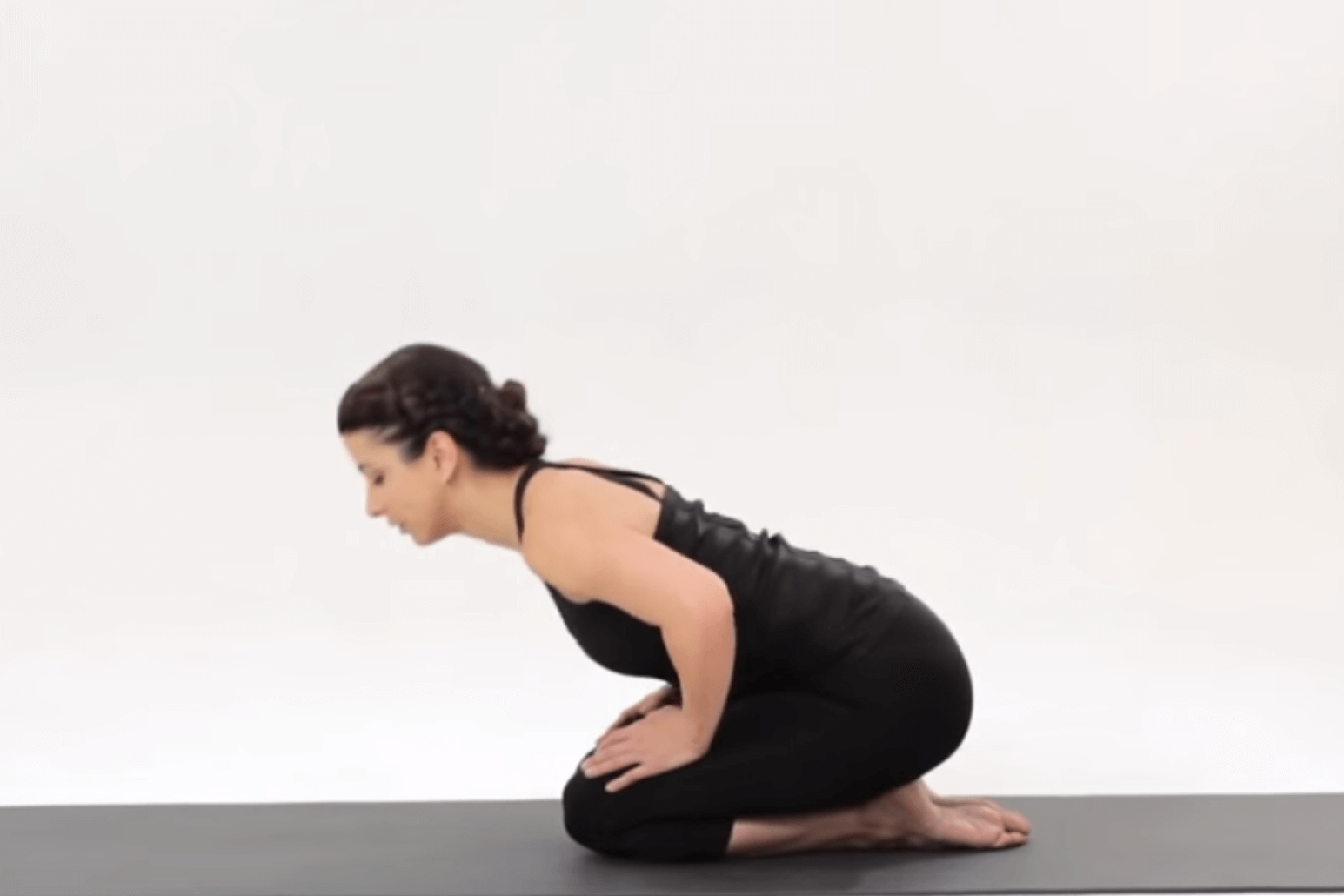 Hướng dẫn 10 tư thế yoga giúp tăng khả năng thụ thai 122 vuon-hong-ra-truoc