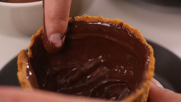 Hướng dẫn thực hiện cookie cốc vừa ăn vừa uống vô cùng thú vị 58 Hướng dẫn thực hiện cookie cốc vừa ăn vừa uống vô cùng thú vị 30