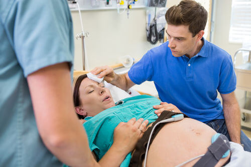 Khi vợ chuyển dạ đàn ông nên làm những việc này 36 Khi vợ chuyển dạ đàn ông nên làm những việc này 9
