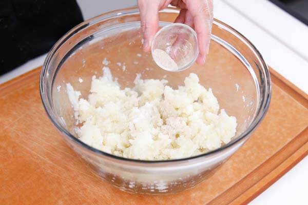 Khoai tây bọc thịt bò chiên xù giòn thơm cho bé ngon cơm ngày mưa 53 cong-thuc-khoai-tay-vien-chien-xu-gion-thom-cu-an-la-thich