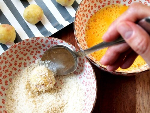 Khoai tây viên chiên xù giòn rụm cả nhà mê 45 Khoai tây viên chiên xù giòn giụm cả nhà mê
