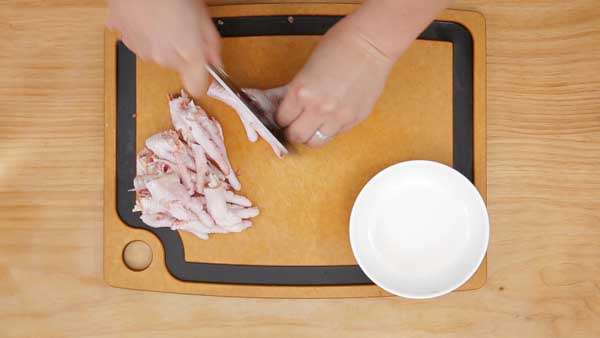 Lạ miệng món chân gà chiên sốt cay kiểu Hàn Quốc 46 Lạ miệng món chân gà chiên sốt cay kiểu Hàn Quốc 18