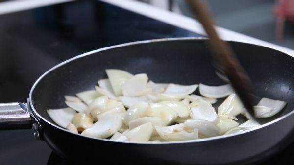 Lạ miệng, ngon cơm với món thịt bò xào cà chua 51 Lạ miệng, ngon cơm với món thịt bò xào cà chua 23