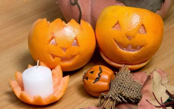 Làm đèn lồng Halloween từ quả cam cho con 48 Làm đèn lồng Halloween từ quả cam cho con 20