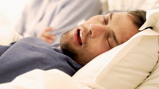 Làm sao khi chồng đêm nào cũng... kéo gỗ? 8
