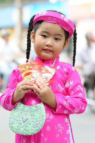li-xi-ngay-tet-va-bai-hoc-ve-chuyen-day-con