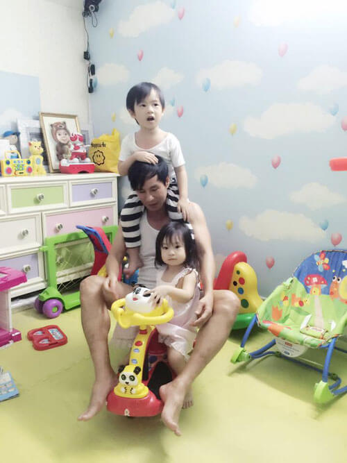 Lý Hải: Vợ chồng tôi bơ phờ vì quay cuồng với 4 đứa nhỏ 36 Lý Hải: Vợ chồng tôi bơ phờ vì quay cuồng với 4 đứa nhỏ 8