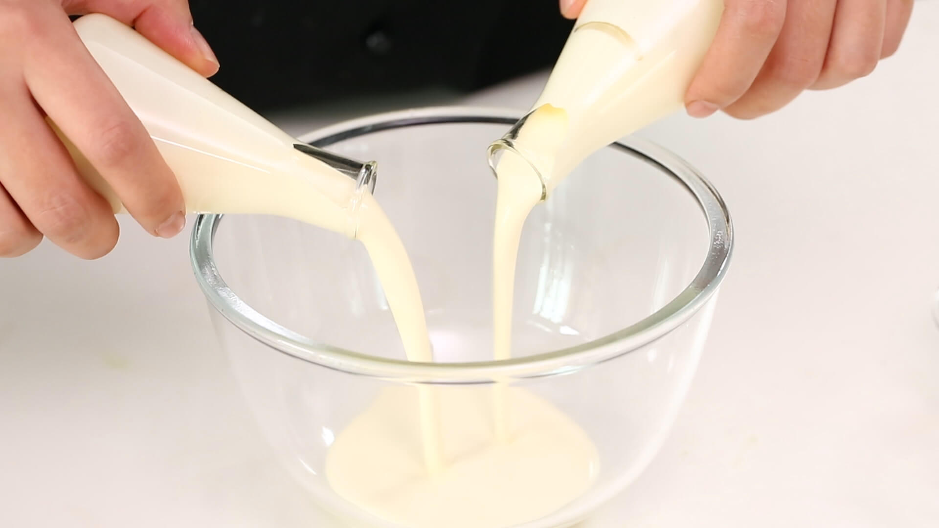Mách mẹ công thức làm bánh crepe trà xanh đẹp mắt ngon miệng 49 Mách mẹ công thức làm bánh crepe trà xanh đẹp mắt ngon miệng 21