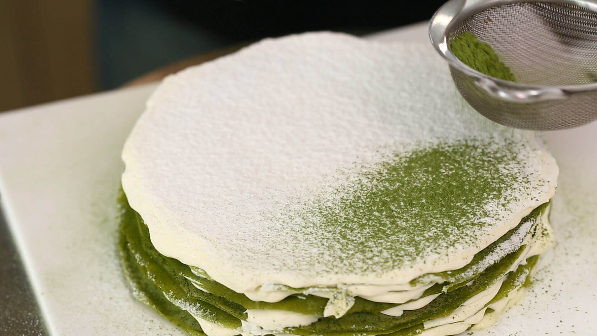Mách mẹ công thức làm bánh crepe trà xanh đẹp mắt ngon miệng 51 Mách mẹ công thức làm bánh crepe trà xanh đẹp mắt ngon miệng 23