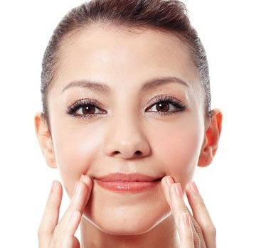Mát xa cho khuôn mặt kiểu này bạn sẽ trẻ ra cả chục tuổi 35 Mát xa cho khuôn mặt kiểu này bạn sẽ trẻ ra cả chục tuổi 7