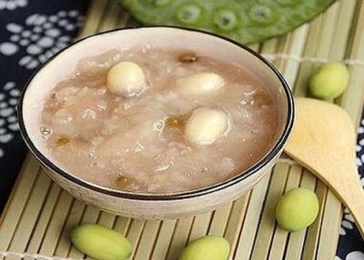 ch&aacute;o