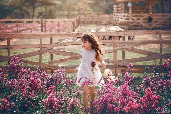 Mẹ bé Gia Linh - thiên thần nhí làm "chao đảo" cộng đồng mạng mách nhỏ cách nuôi dạy con gái 49 Mẹ bé Gia Linh - thiên thần nhí làm "chao đảo" cộng đồng mạng mách nhỏ cách nuôi dạy con gái 21