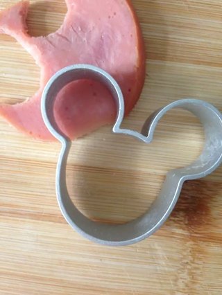 Mẹ khéo tay làm hộp cơm Bento đáng yêu cho bé 31
