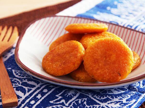 Mẹ làm bánh bí đỏ giòn thơm cho bé măm sáng 51 bánh bí đỏ