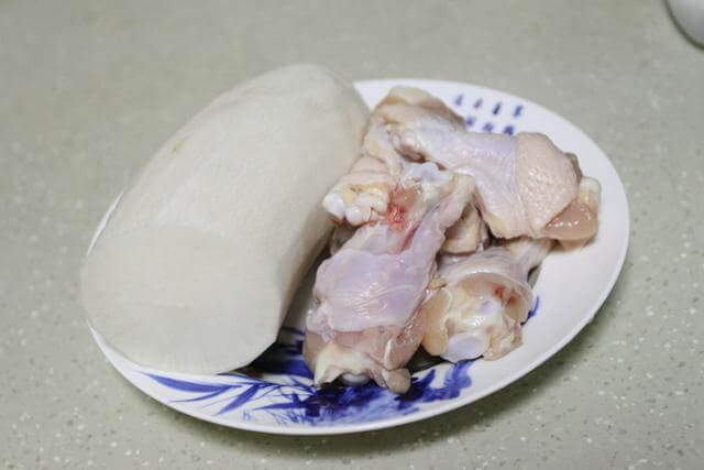 Mẹ trổ tài nấu món canh gà củ cải trắng ngọt mát cho bé thưởng thức ngày Tết 43 Mẹ trổ tài nấu món canh gà củ cải trắng ngọt mát cho bé thưởng thức ngày Tết 17