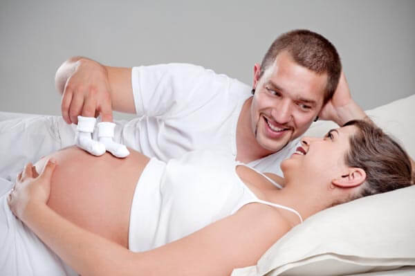 Mẹo để ba mẹ vượt qua ba tháng đầu tiên với bé 7